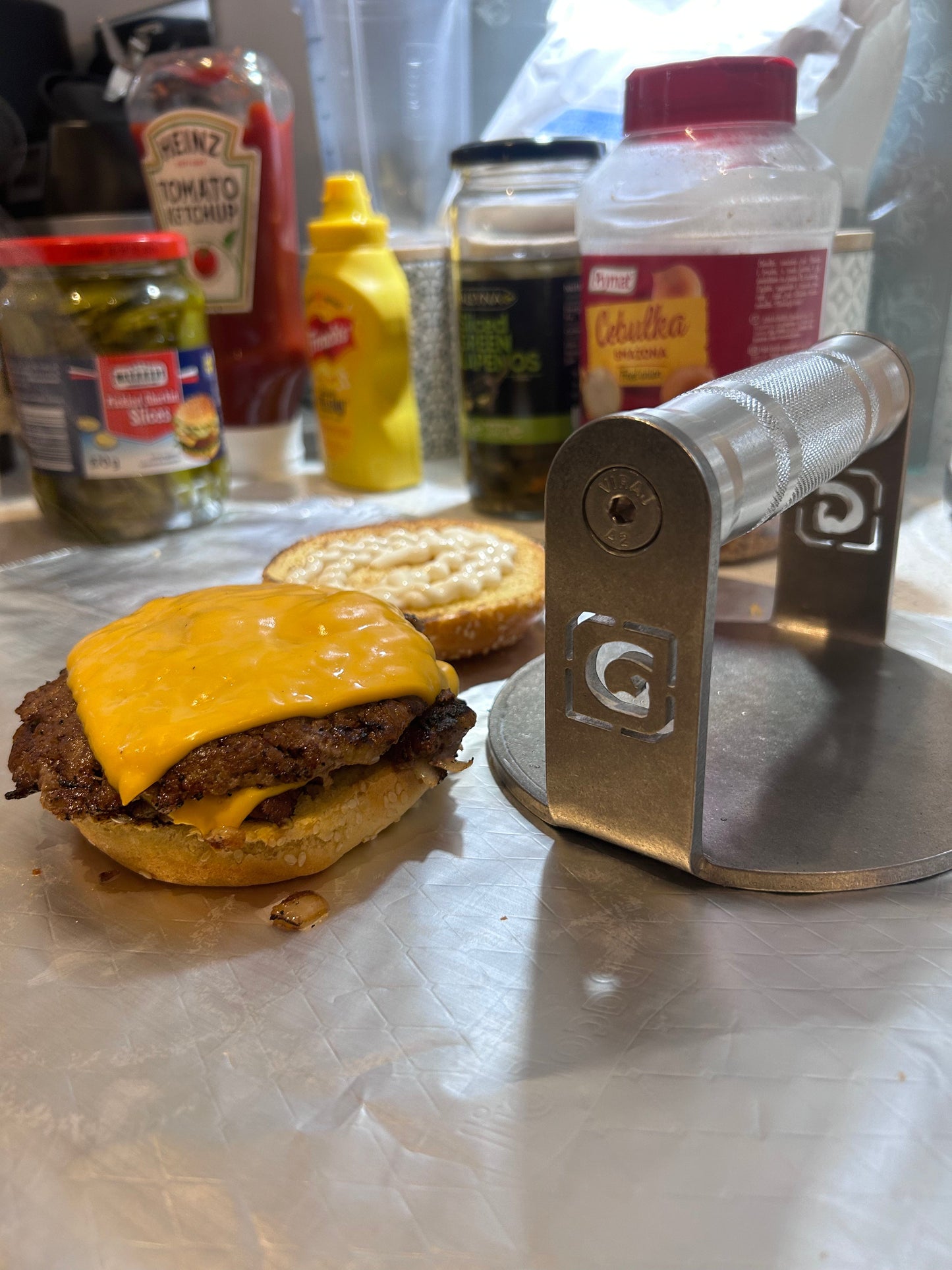BURGER PATTY PRESS 5 INCH